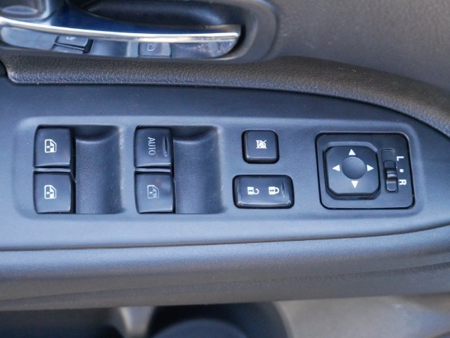 Used 2016 Mitsubishi Outlander SEL AWD/4WD image 13