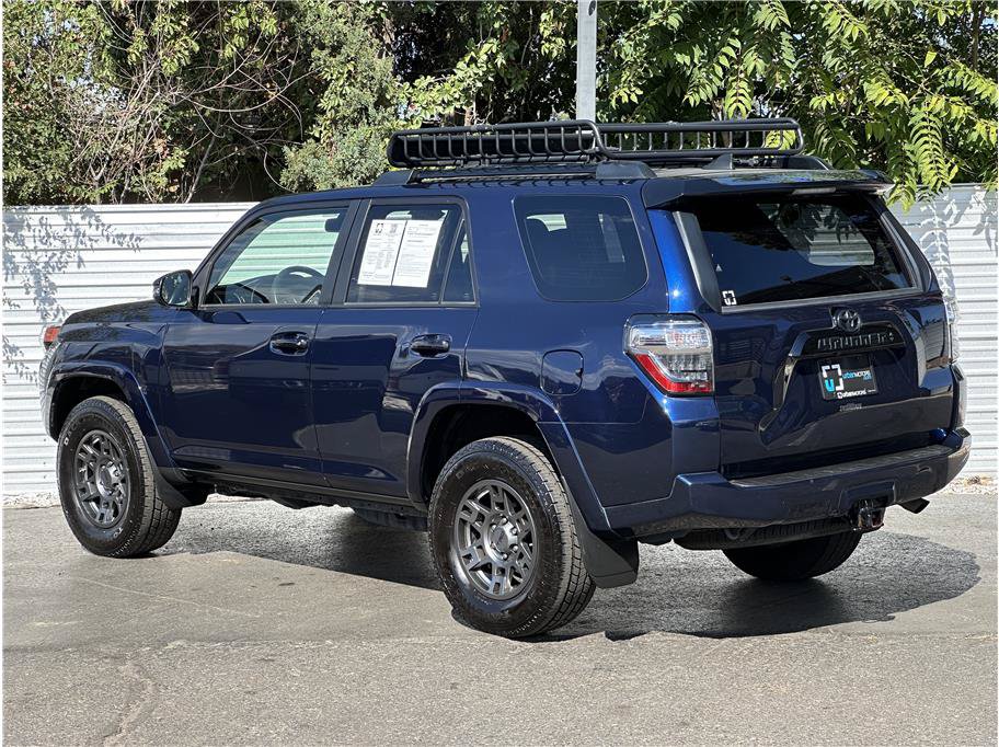 Used 2020 Toyota 4Runner Venture w/ Moonroof Package AWD/4WD image 3