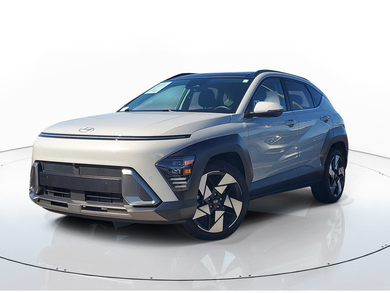 Used 2024 Hyundai Kona Limited image 3