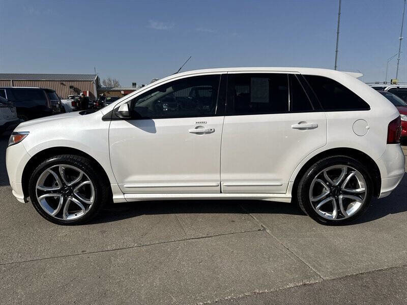 Used 2011 Ford Edge Sport w/ Canadian Touring Pkg AWD/4WD image 3