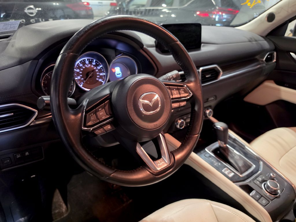Used 2017 MAZDA CX-5 Grand Touring AWD/4WD image 4