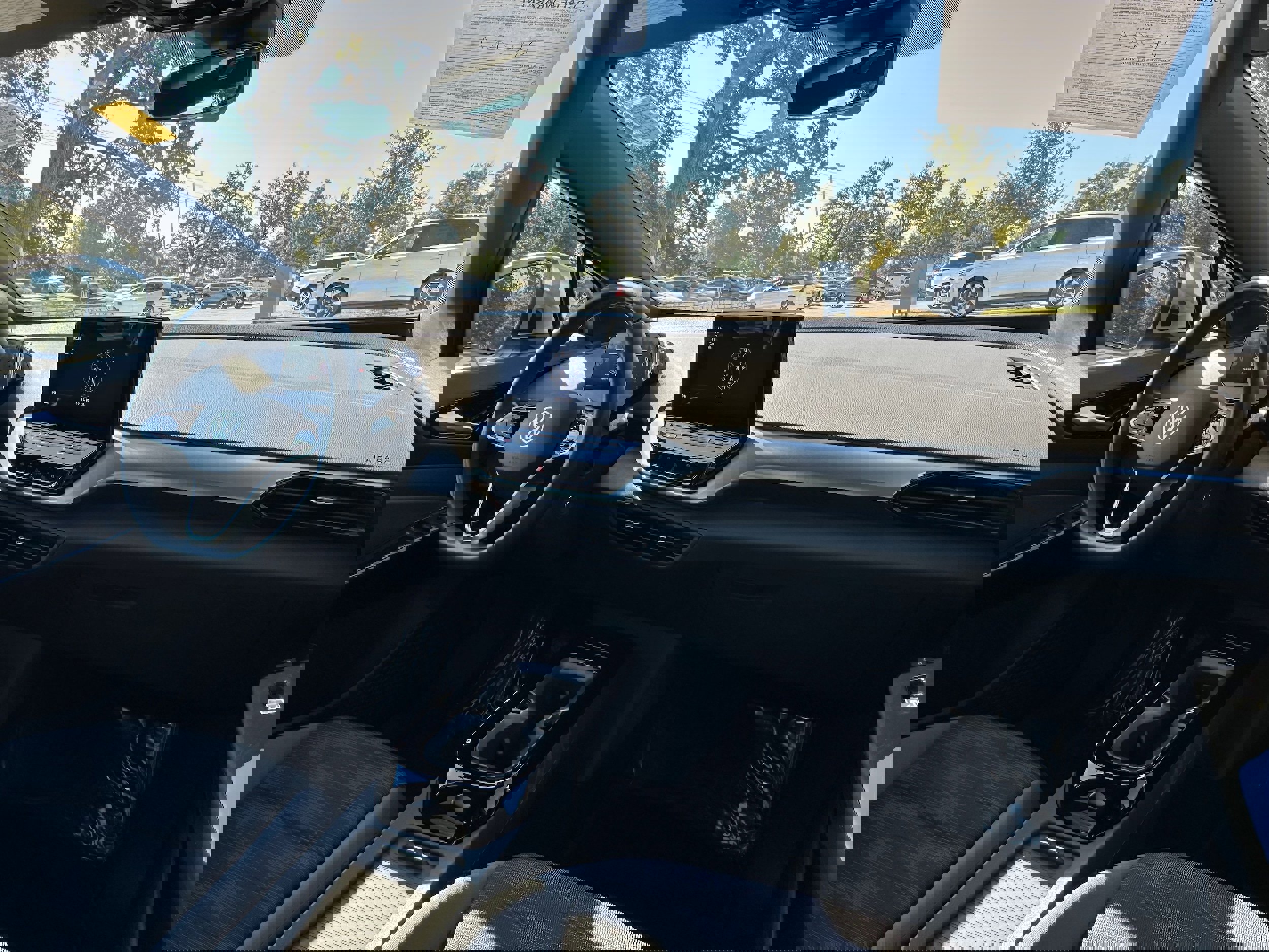 Used 2022 Volkswagen ID.4 Pro image 13