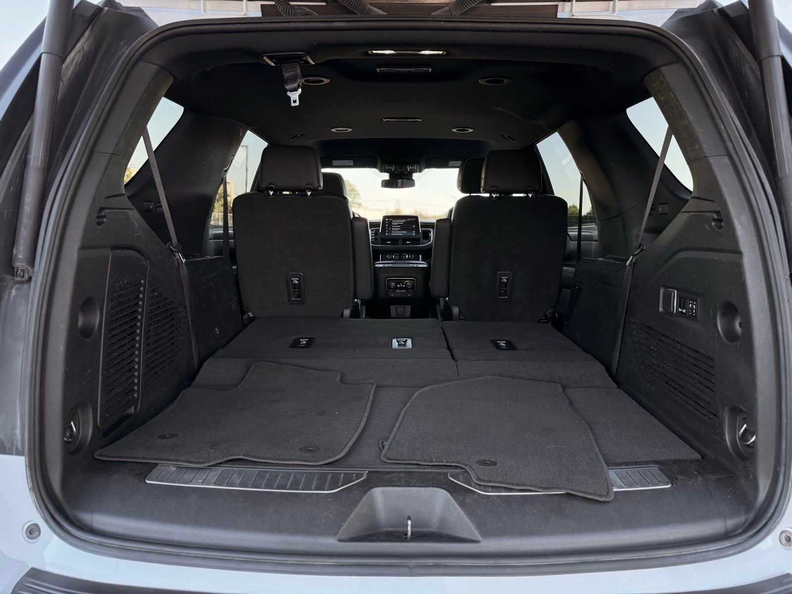 Used 2023 Chevrolet Tahoe Premier image 46