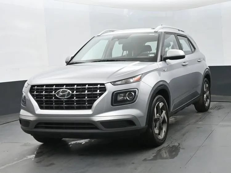 Used 2025 Hyundai Venue SEL