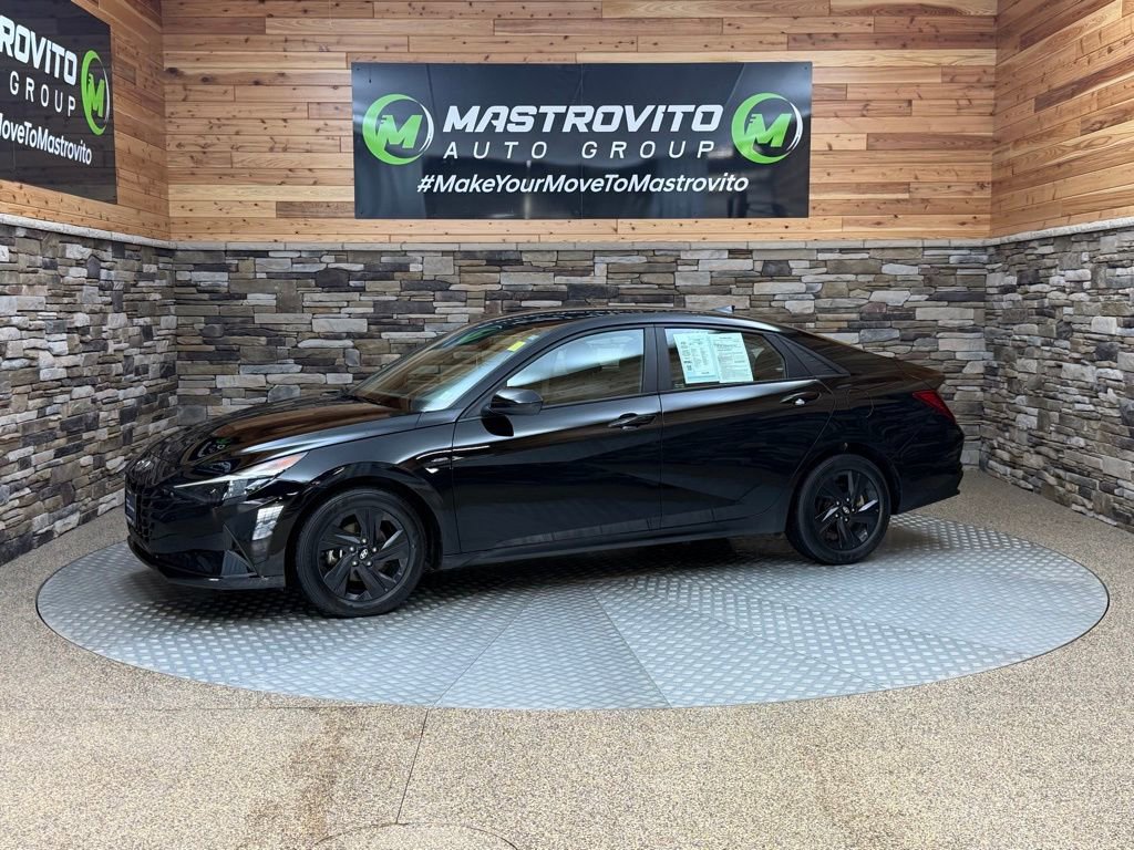 Certified 2023 Hyundai Elantra SEL image 5