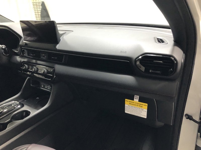 New 2026 Honda Pilot Black Edition image 14