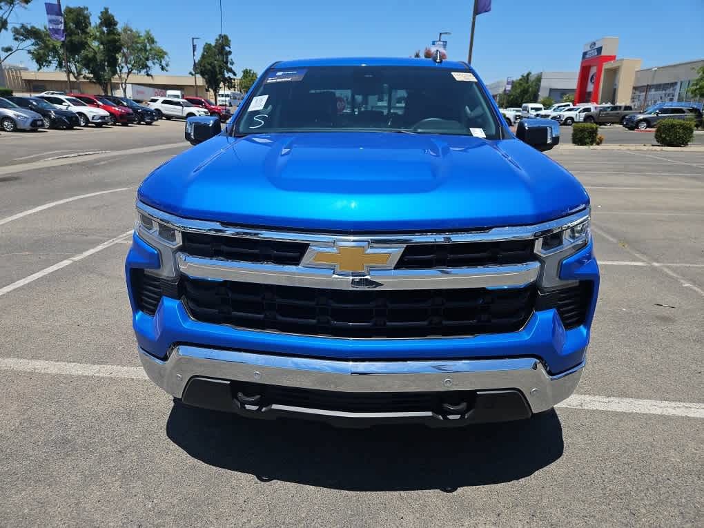 Used 2026 Chevrolet Silverado 1500 LT w/ Safety Package AWD/4WD image 4