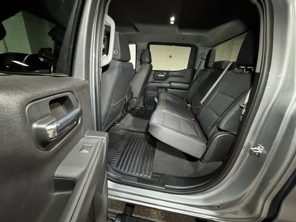 Used 2023 Chevrolet Silverado 1500 Custom AWD/4WD image 14