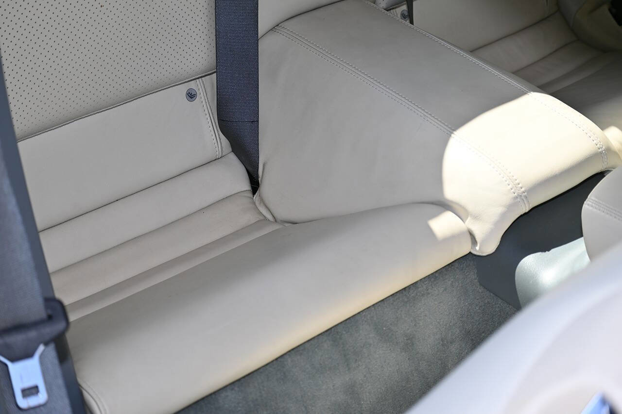 Used 2007 Jaguar XK Convertible image 31