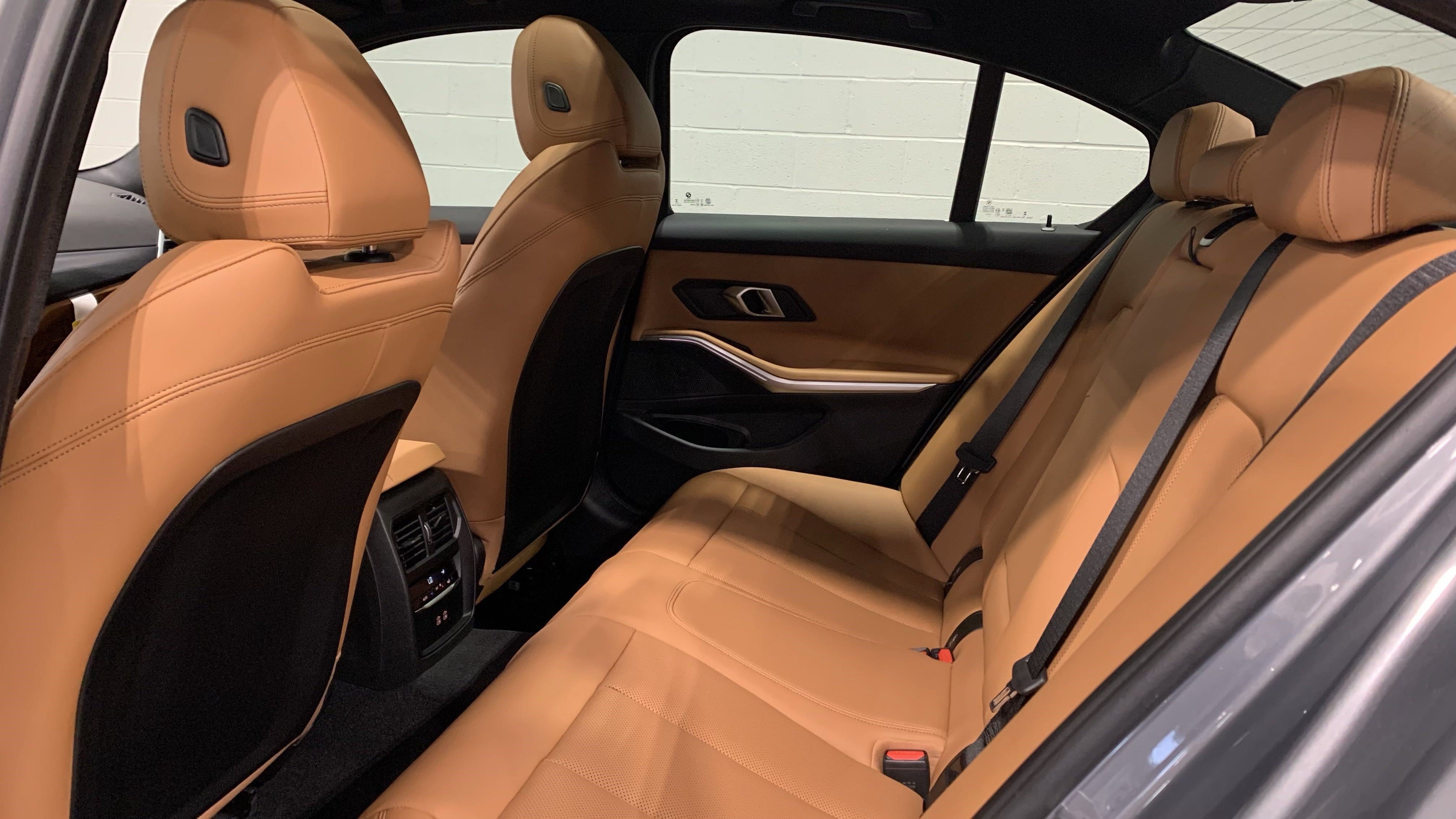 Certified 2025 BMW 330i Sedan w/ Convenience Package RWD image 29
