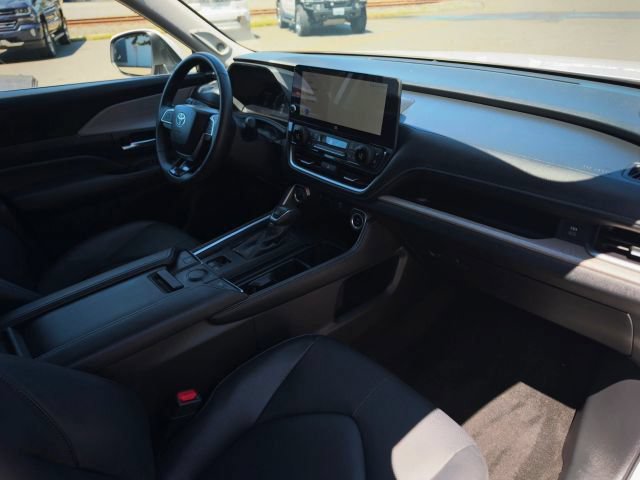 Used 2024 Toyota Grand Highlander AWD Hybrid image 35