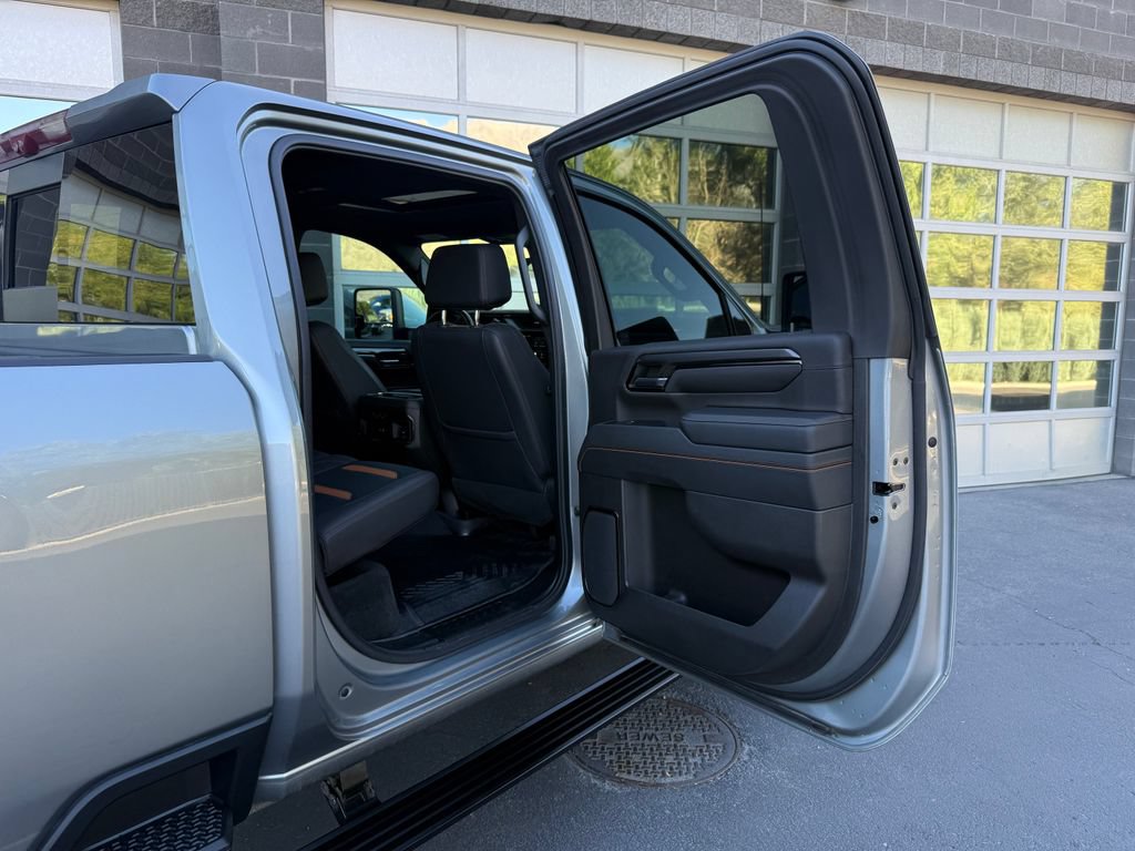 Used 2024 GMC Sierra 2500 AT4 w/ AT4 Premium Plus Package AWD/4WD image 41