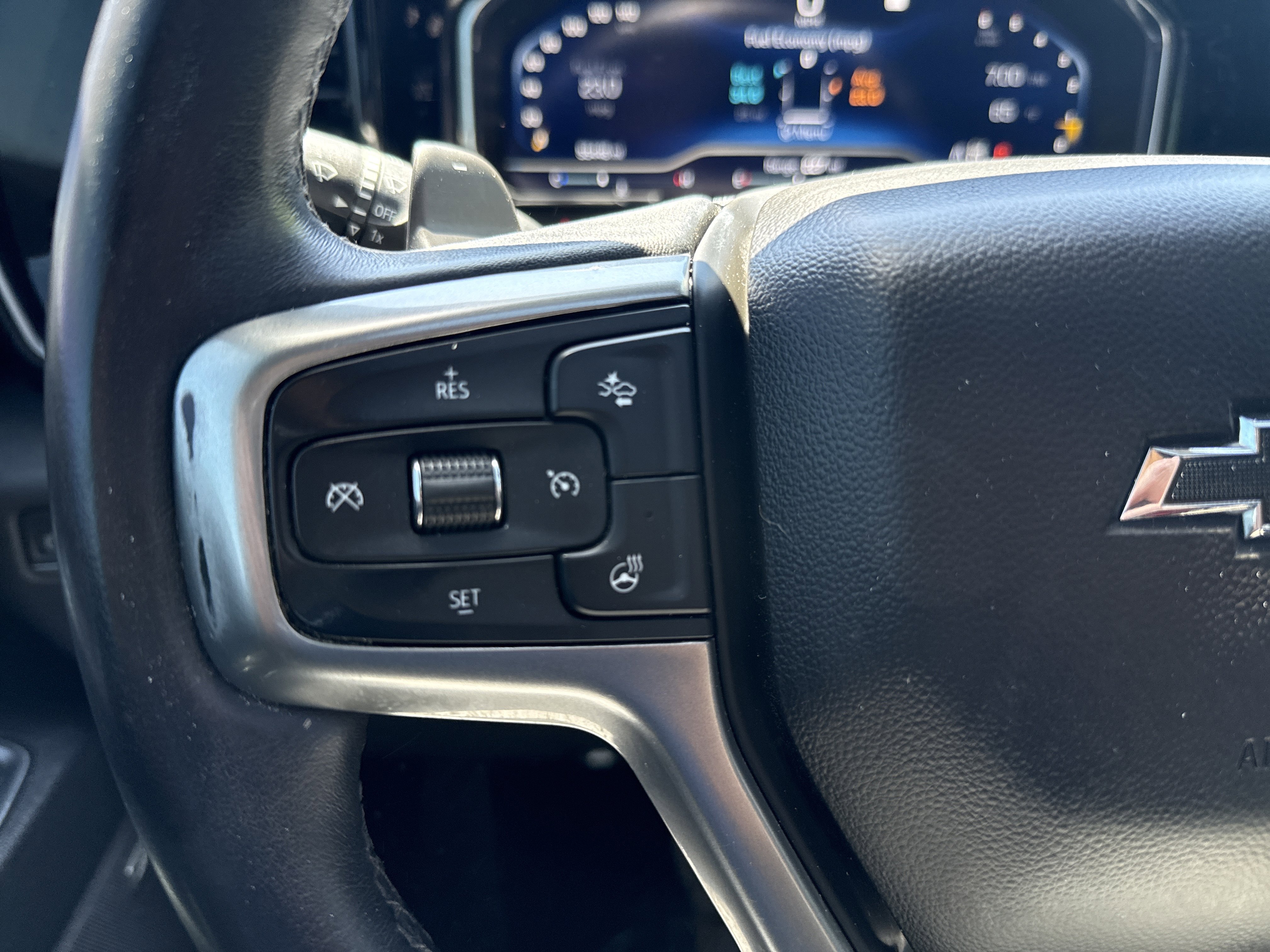 Used 2022 Chevrolet Silverado 1500 LT Trail Boss w/ LT Trail Boss Premium Package AWD/4WD image 18