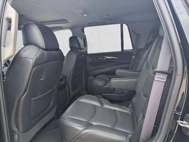 Used 2017 Cadillac Escalade Luxury RWD image 13
