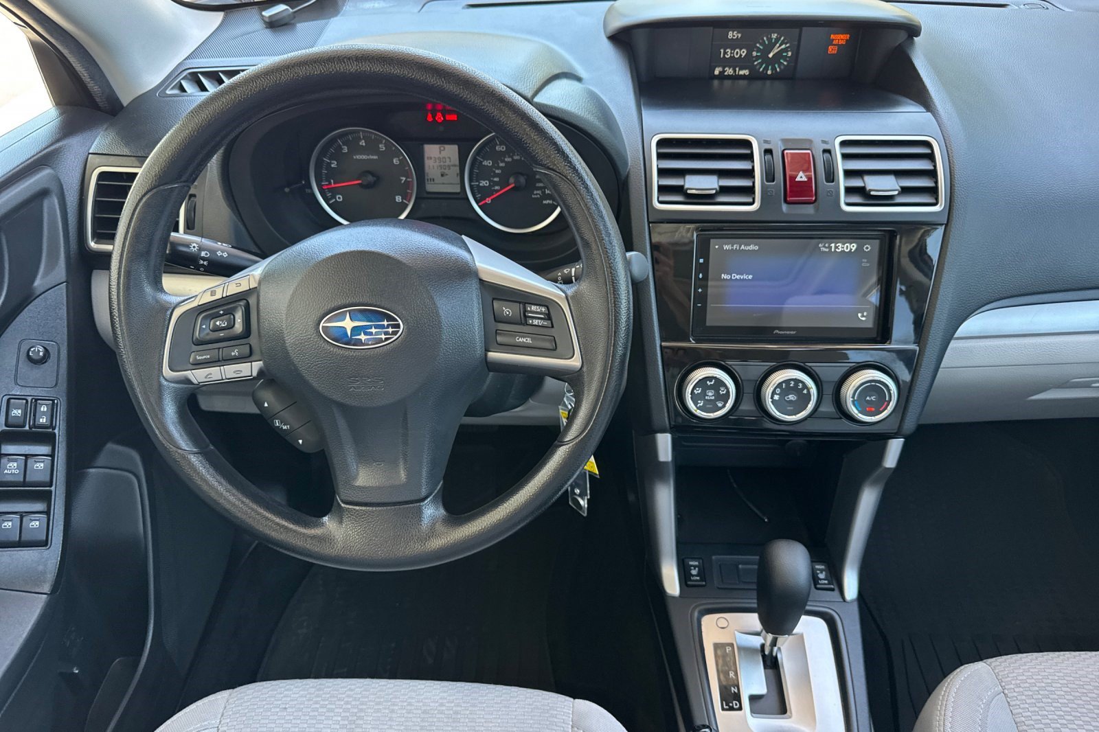 Used 2016 Subaru Forester 2.5i Premium w/ Popular Package #1 AWD/4WD image 17