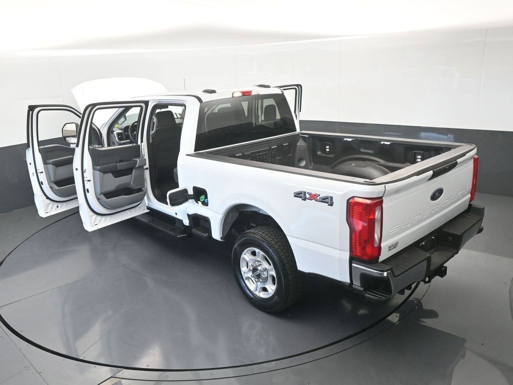 Used 2025 Ford F250 XLT image 70
