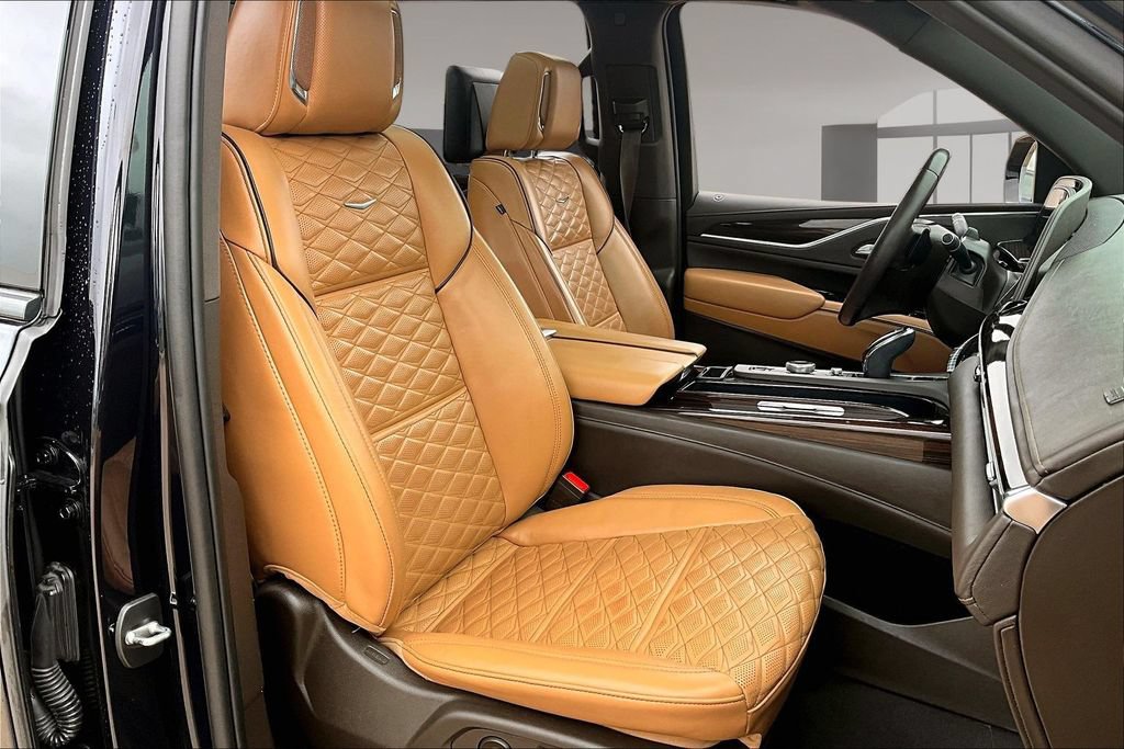 Used 2023 Cadillac Escalade ESV Sport w/ Touring Package AWD/4WD image 7