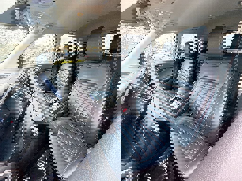 Used 2022 Ford Edge SEL w/ Sport Appearance Package image 10