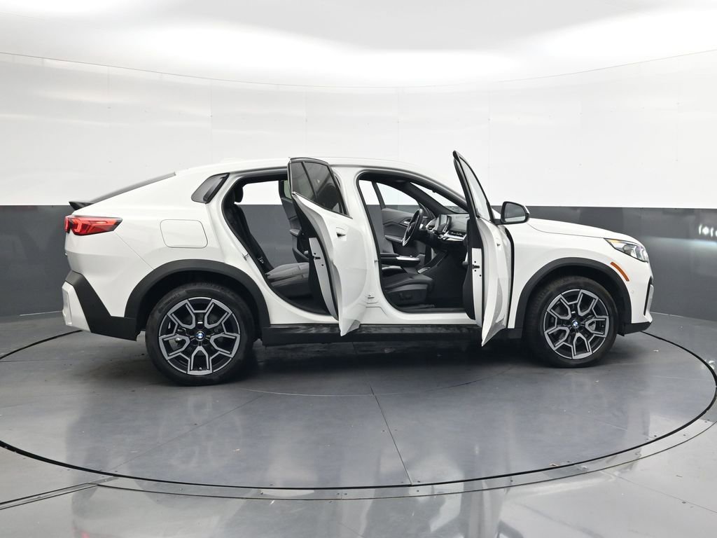 Used 2025 BMW X2 xDrive28i image 34