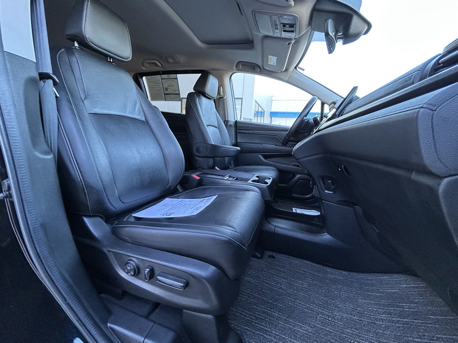 Used 2024 Honda Odyssey EX-L image 18