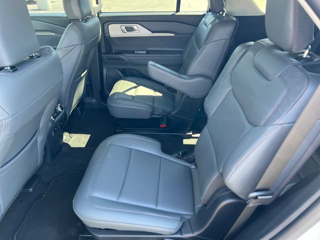 Used 2026 Ford Explorer Active w/ Active Comfort Package AWD/4WD image 23