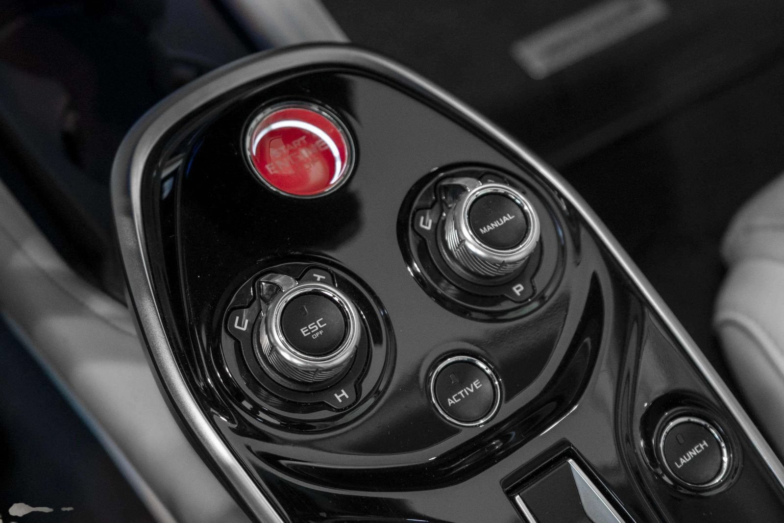 Used 2023 McLaren GT RWD image 31