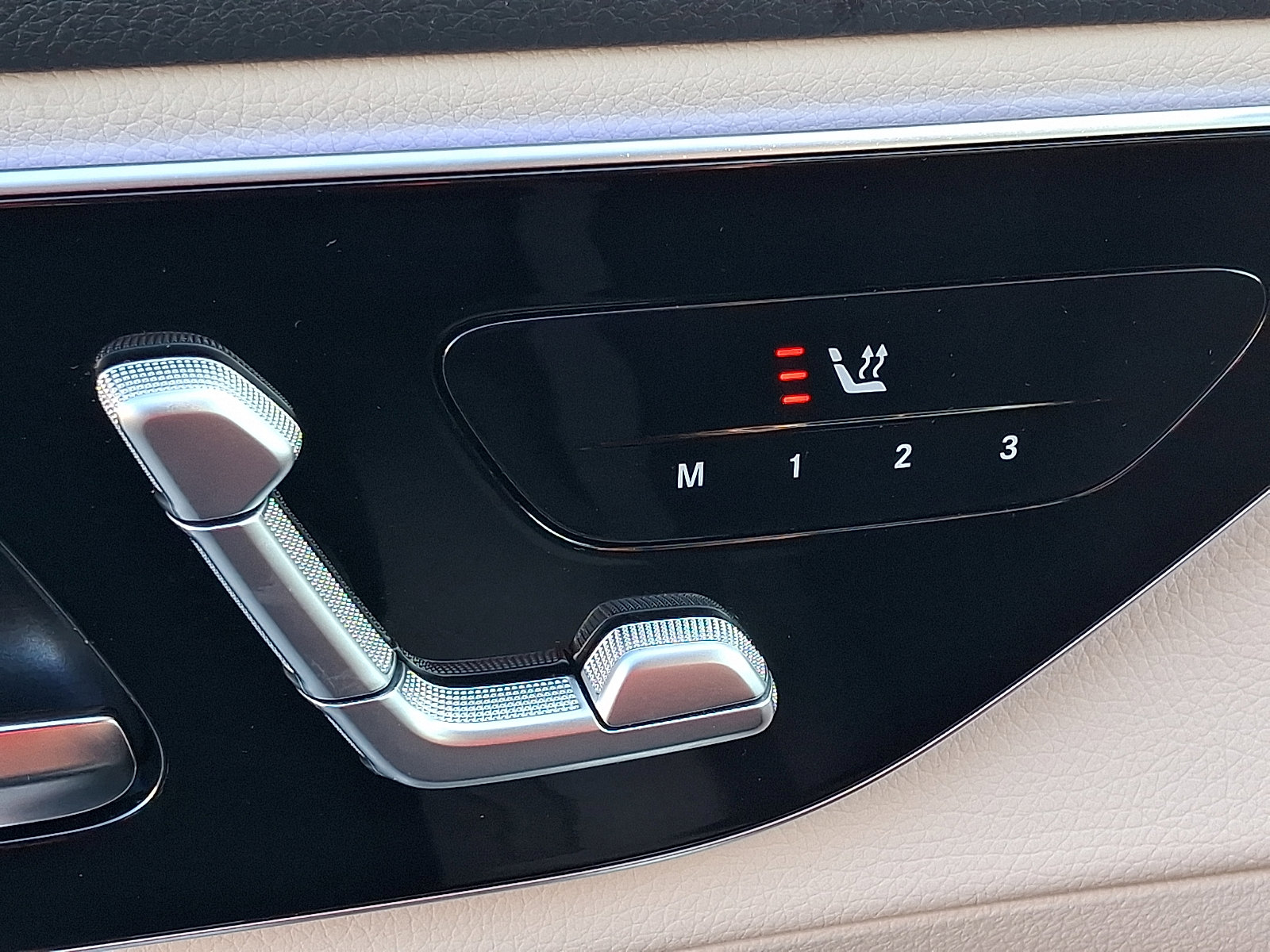 Certified 2026 Mercedes-Benz GLC 300 4MATIC image 27