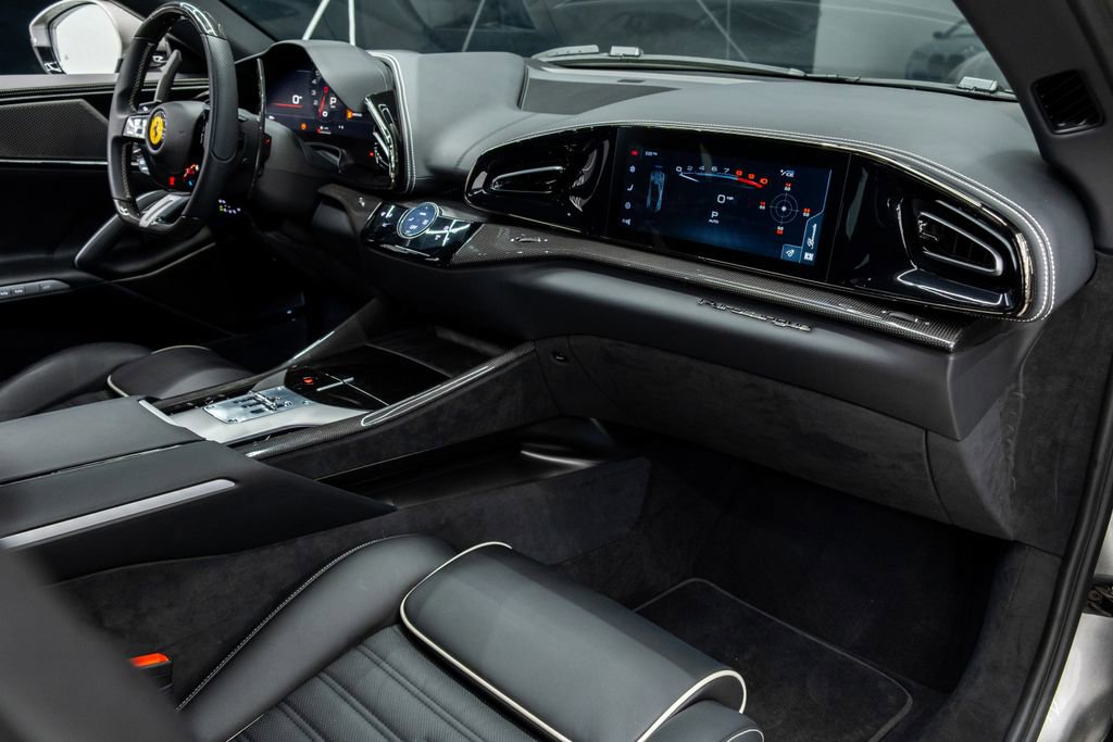 Used 2024 Ferrari Purosangue image 43