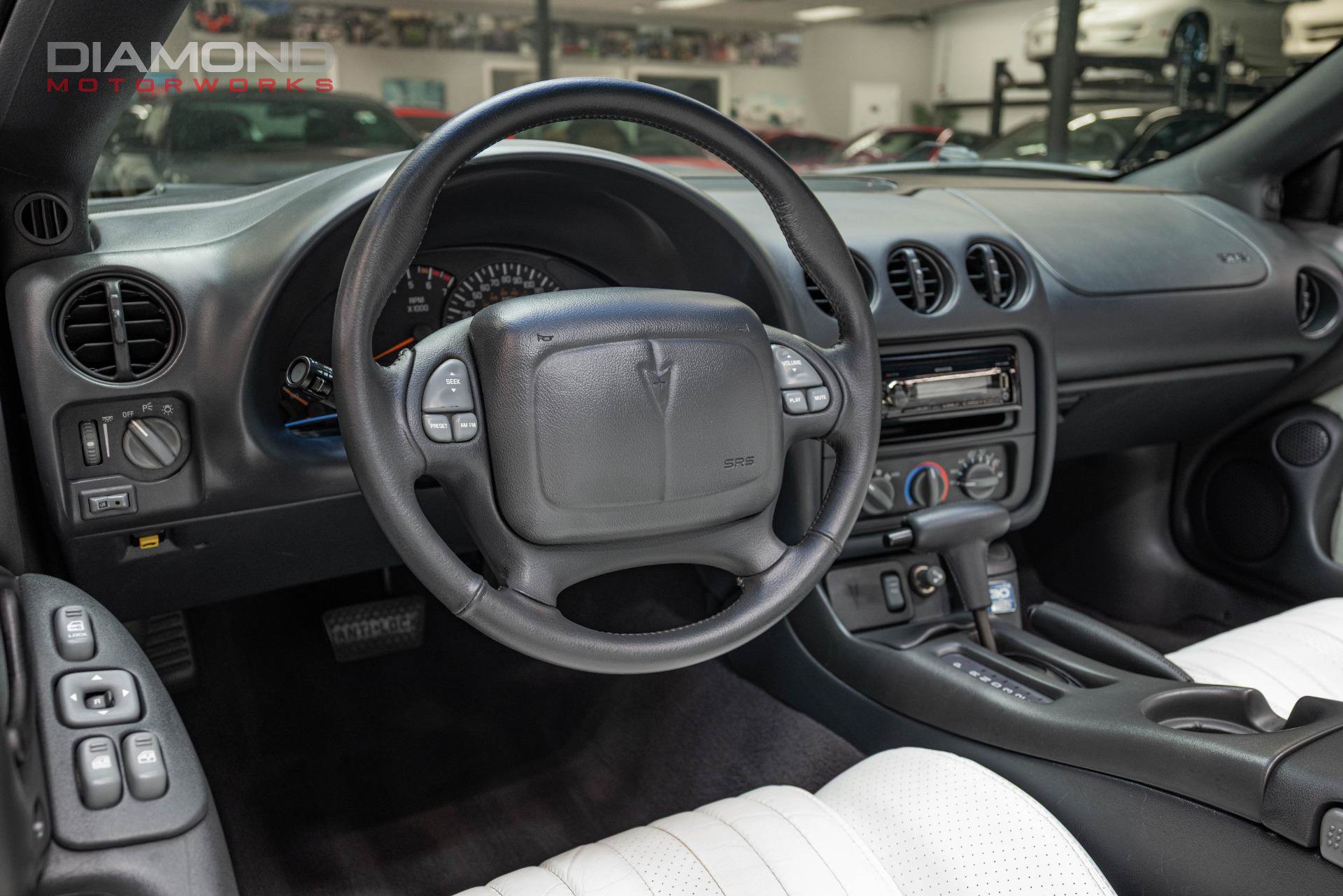 Used 1999 Pontiac Firebird Formula RWD image 17