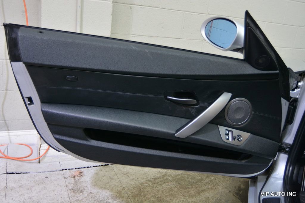 Used 2003 BMW Z4 3.0i image 13
