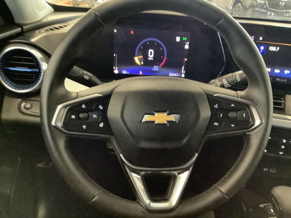 Used 2024 Chevrolet Trax LT w/ Driver Confidence Package FWD image 21