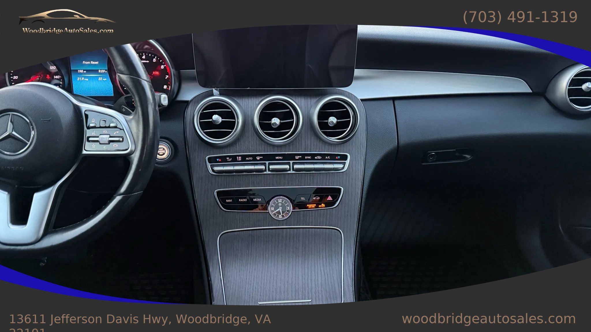 Used 2019 Mercedes-Benz C 300 4MATIC Sedan image 23