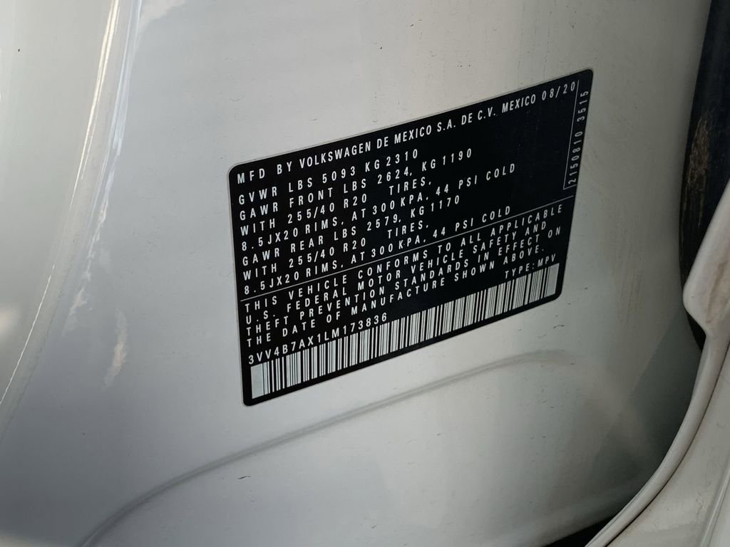 Used 2020 Volkswagen Tiguan SEL Premium R-Line image 33