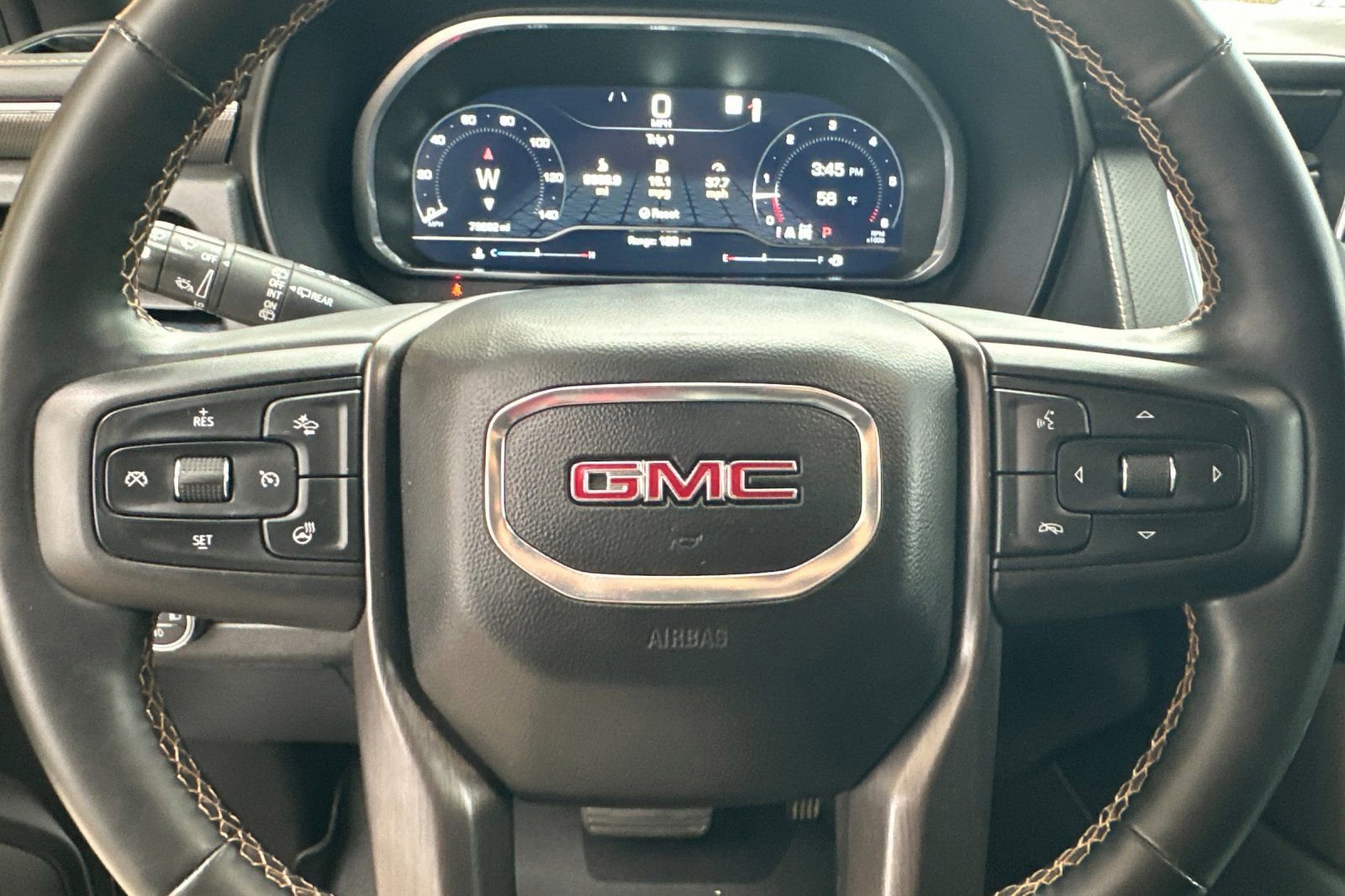 Used 2023 GMC Yukon AT4 image 25