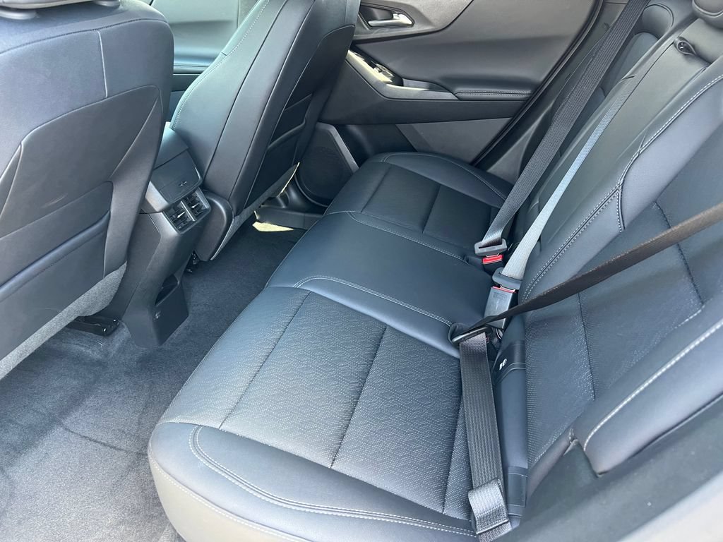 Used 2025 Chevrolet Equinox LT w/ Convenience Package II AWD/4WD image 13