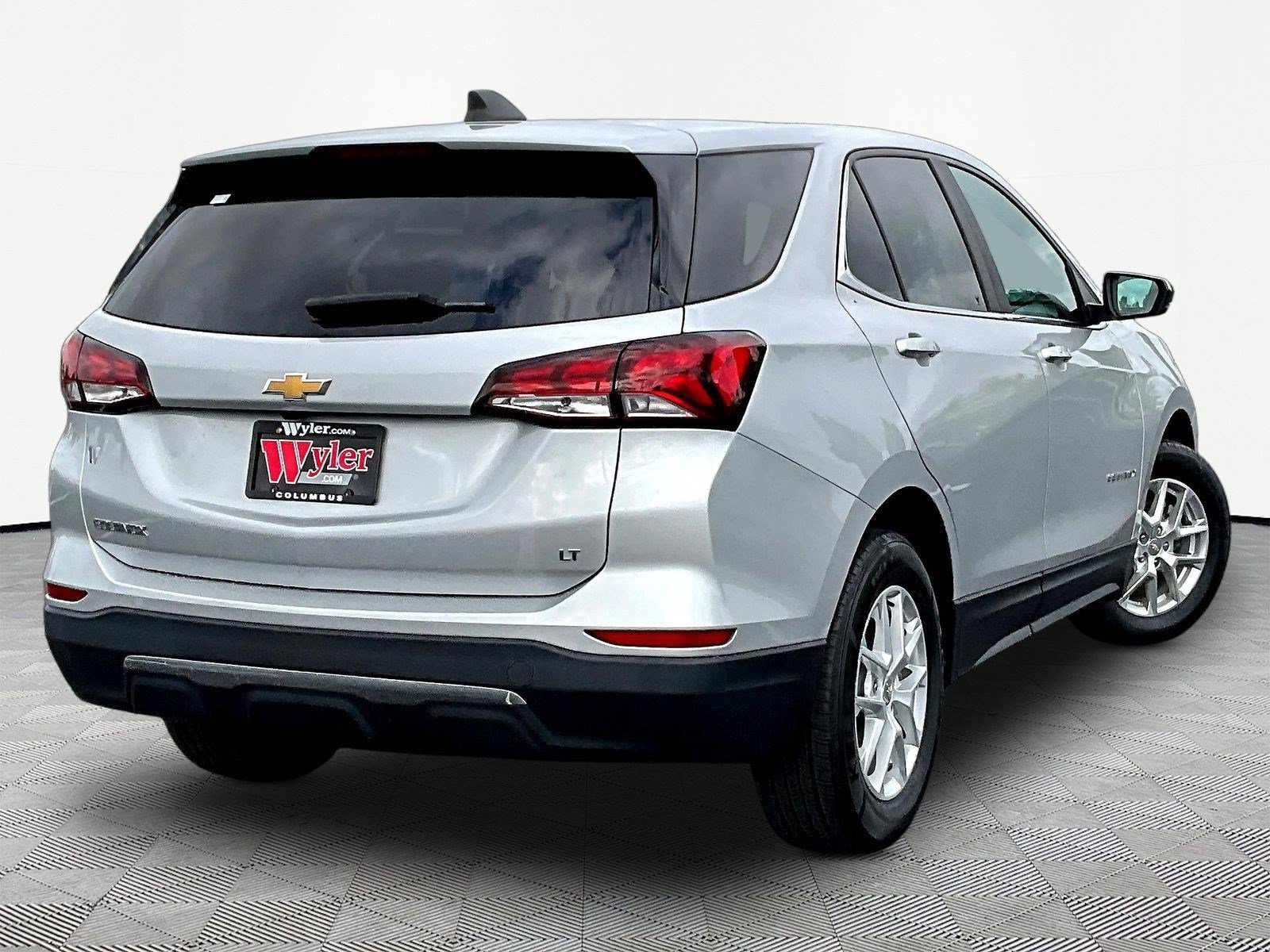 Used 2022 Chevrolet Equinox LT FWD image 6