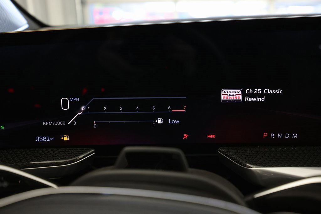 Used 2025 Cadillac Escalade V w/ LPO, ONYX Package image 24