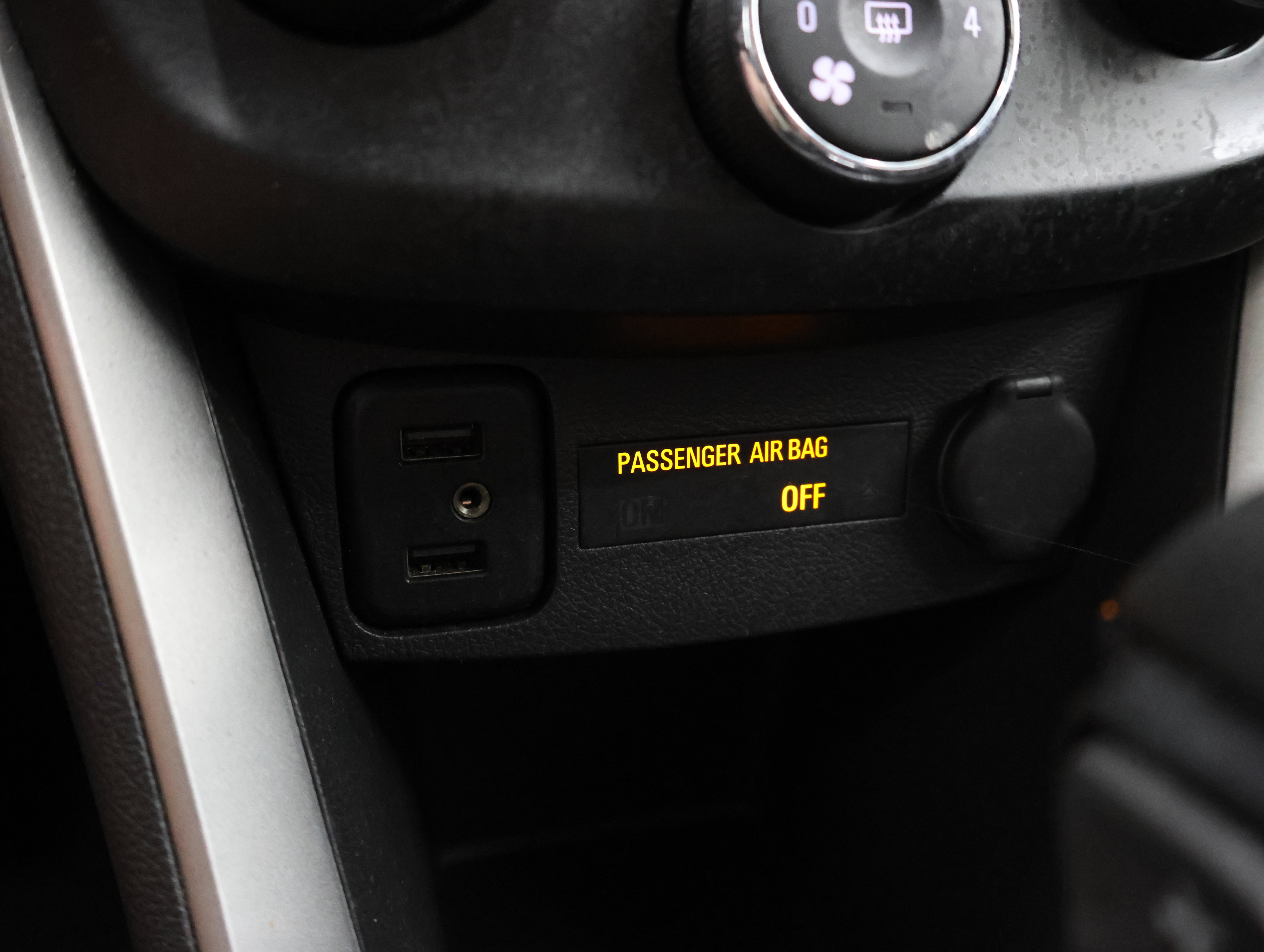 Used 2021 Chevrolet Trax LS w/ Tint and Cruise Package FWD image 40