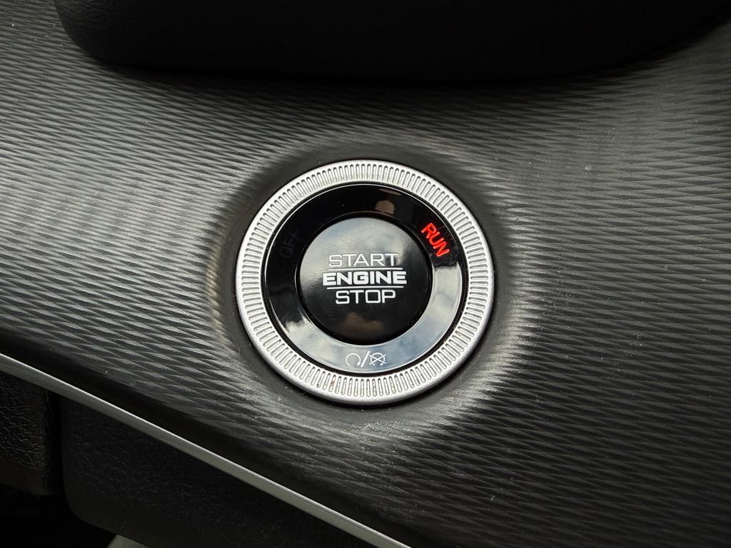 Used 2024 Jeep Grand Cherokee Altitude image 26