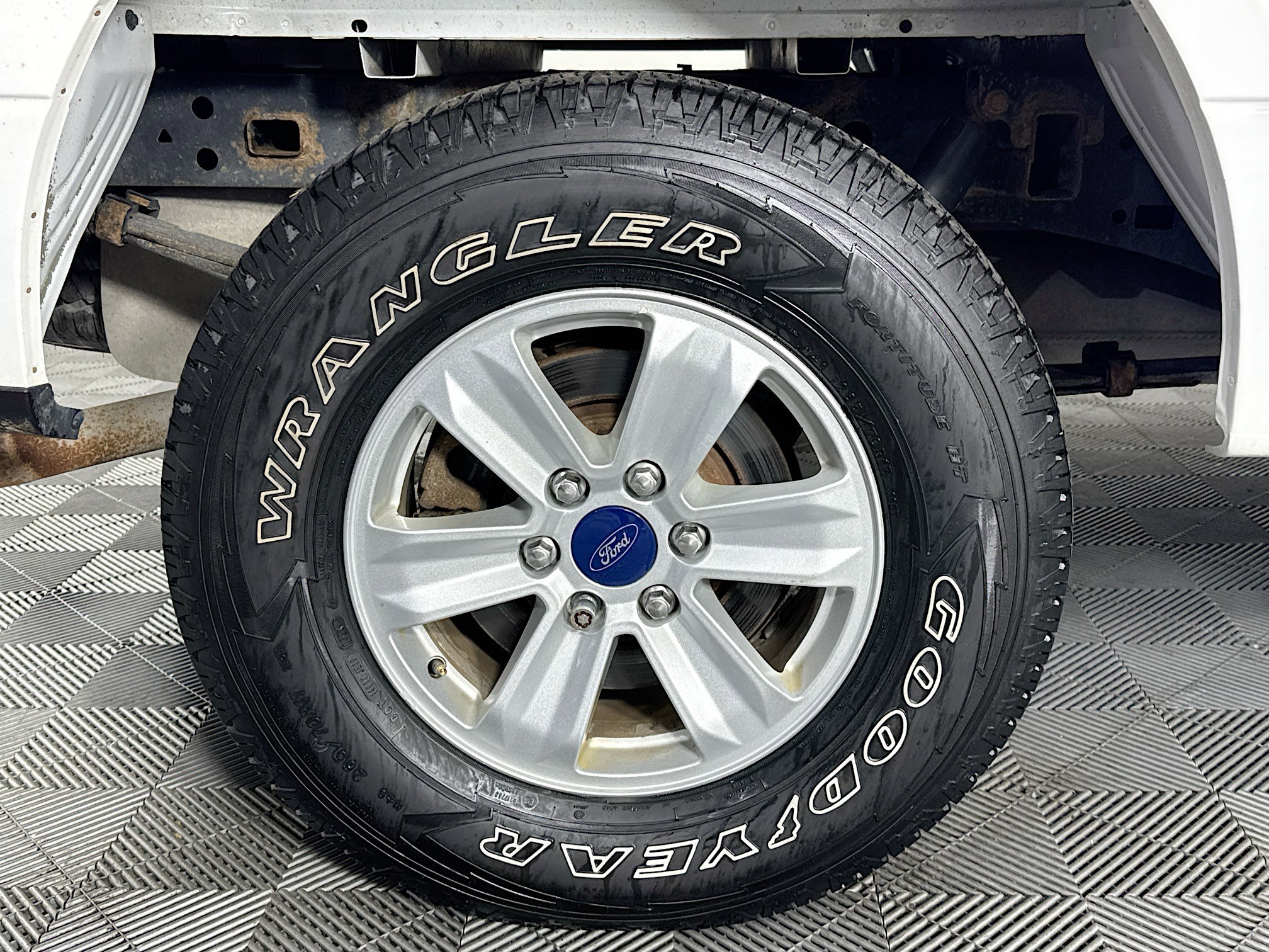 Used 2017 Ford F150 XLT w/ Trailer Tow Package image 30