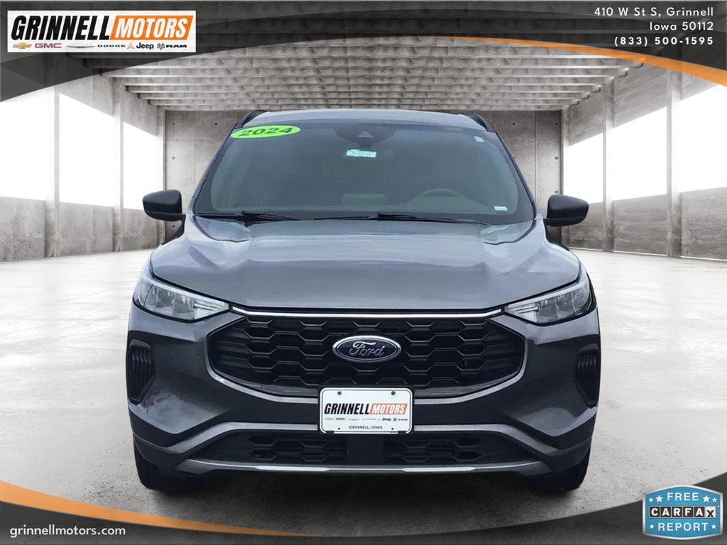 Used 2024 Ford Escape ST-Line AWD/4WD image 2