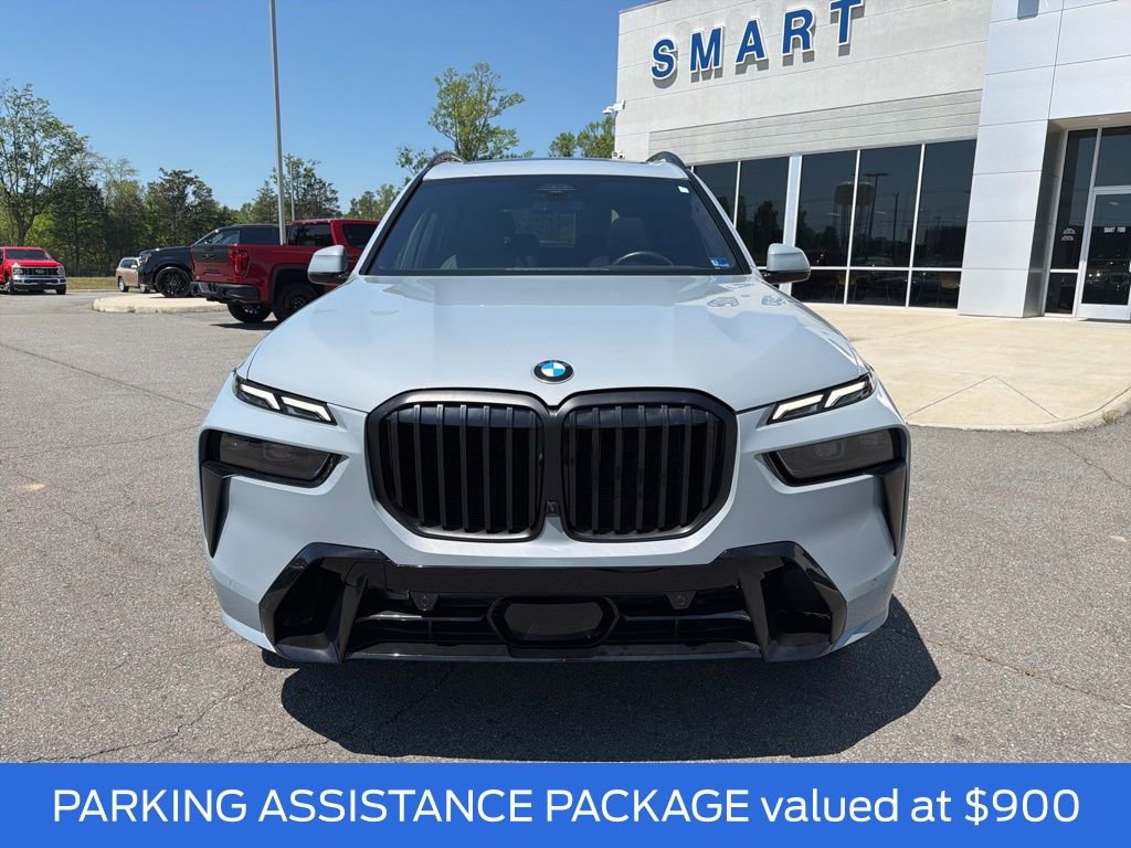 Used 2025 BMW X7 xDrive40i w/ M Sport Package image 9