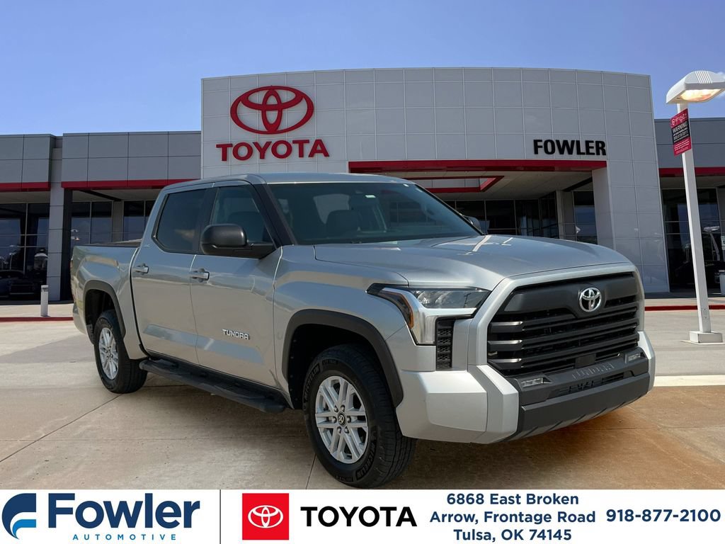 Certified 2025 Toyota Tundra SR5 w/ SR5 Premium Package AWD/4WD image 8