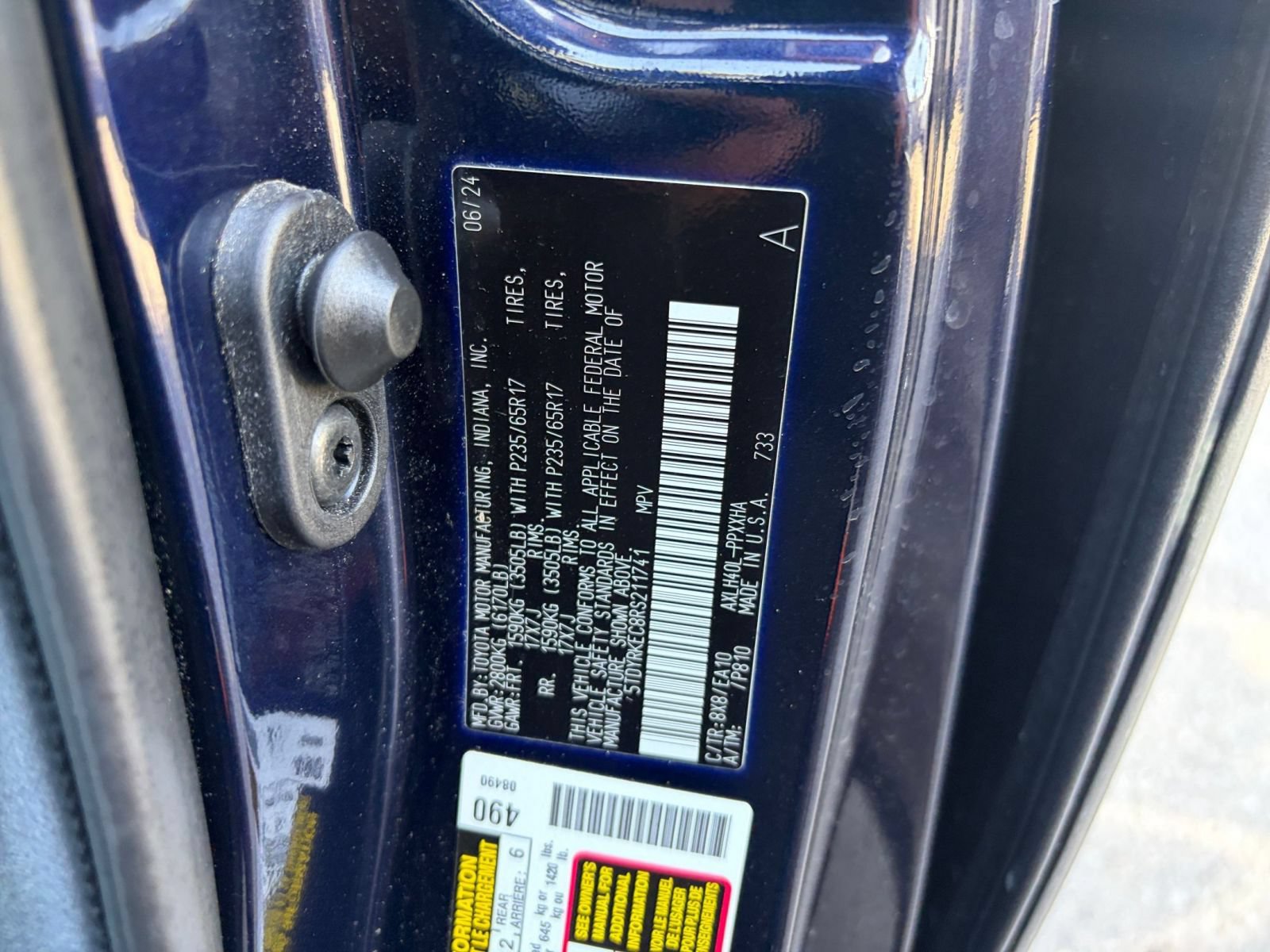 Used 2024 Toyota Sienna XLE FWD image 31