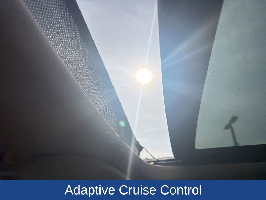 Used 2023 Ford Expedition XLT image 8