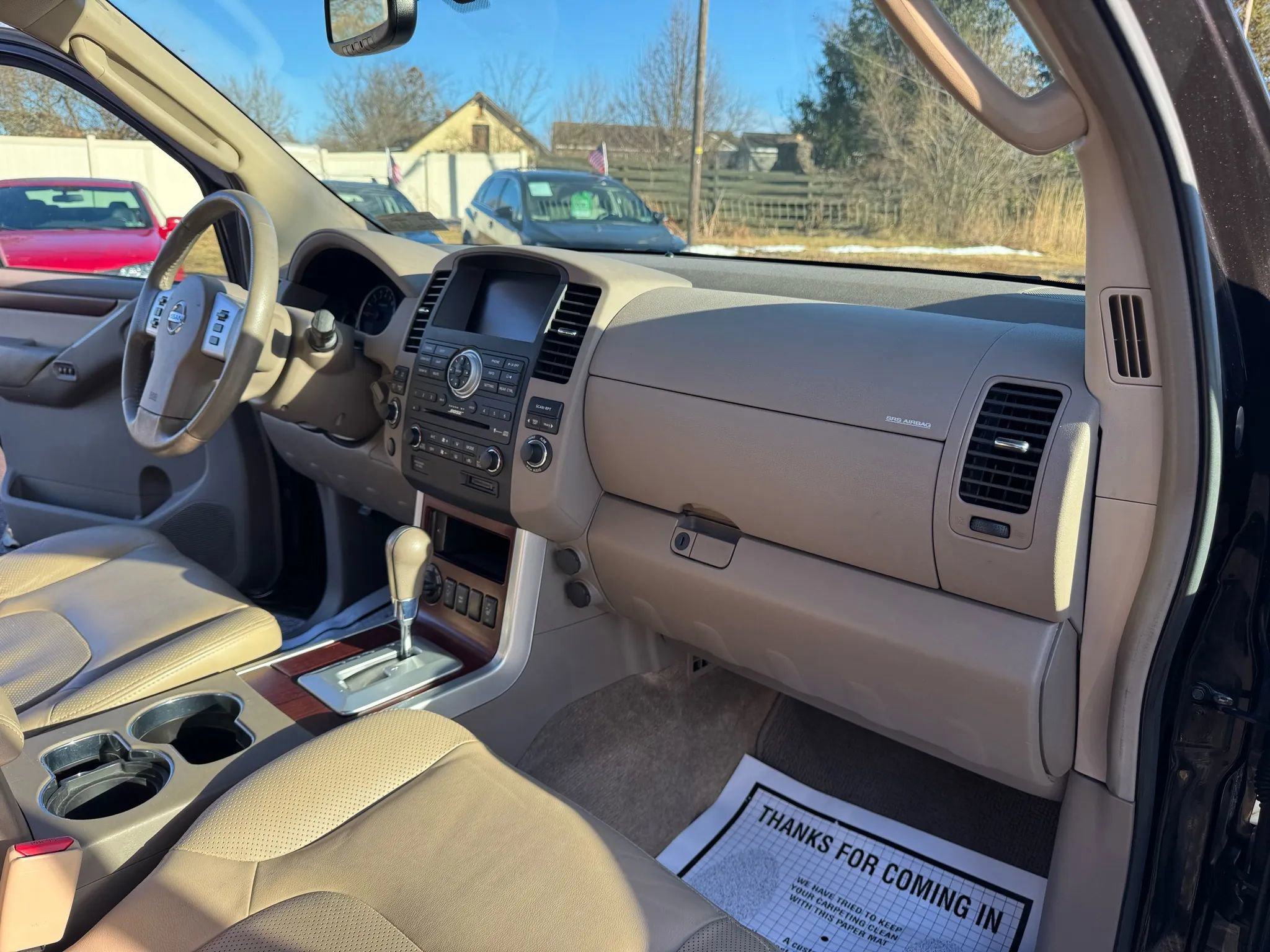 Used 2011 Nissan Pathfinder LE w/ Navigation Pkg image 23