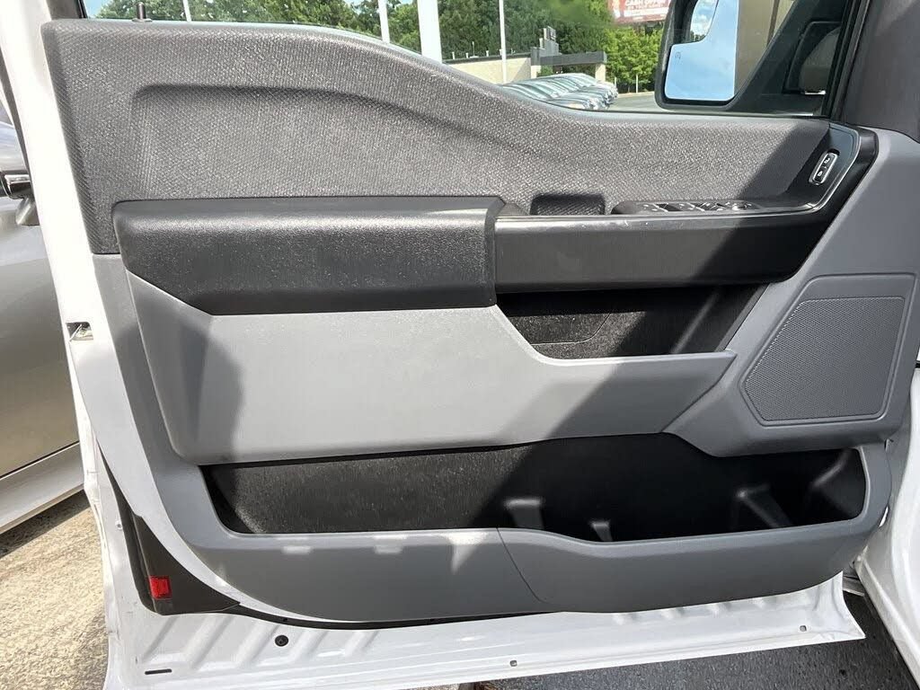 Used 2022 Ford F150 XL w/ Equipment Group 101A High RWD image 11