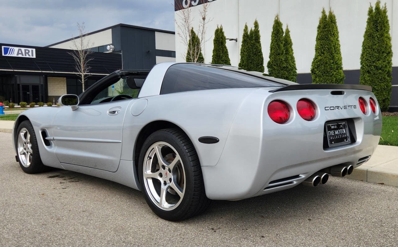 Used 1998 Chevrolet Corvette Coupe w/ Roof Pkg image 3