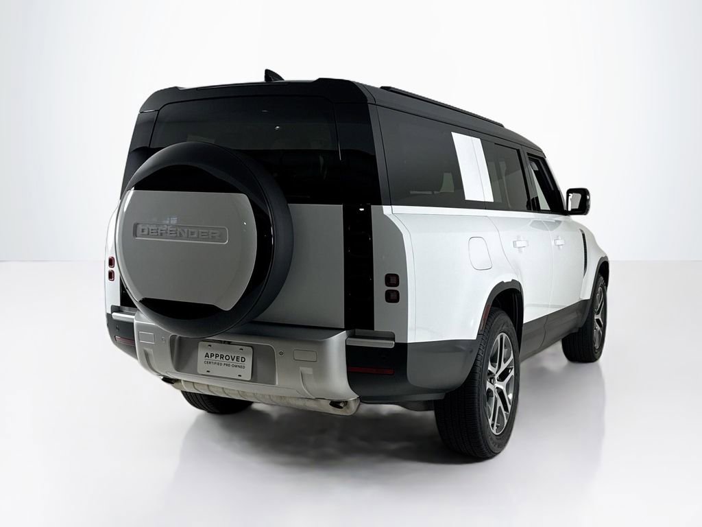 Used 2025 Land Rover Defender 130 S image 5