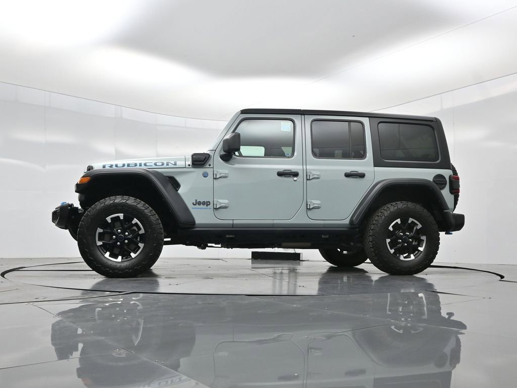 Used 2024 Jeep Wrangler Unlimited Rubicon 4xe w/ Technology Group image 51